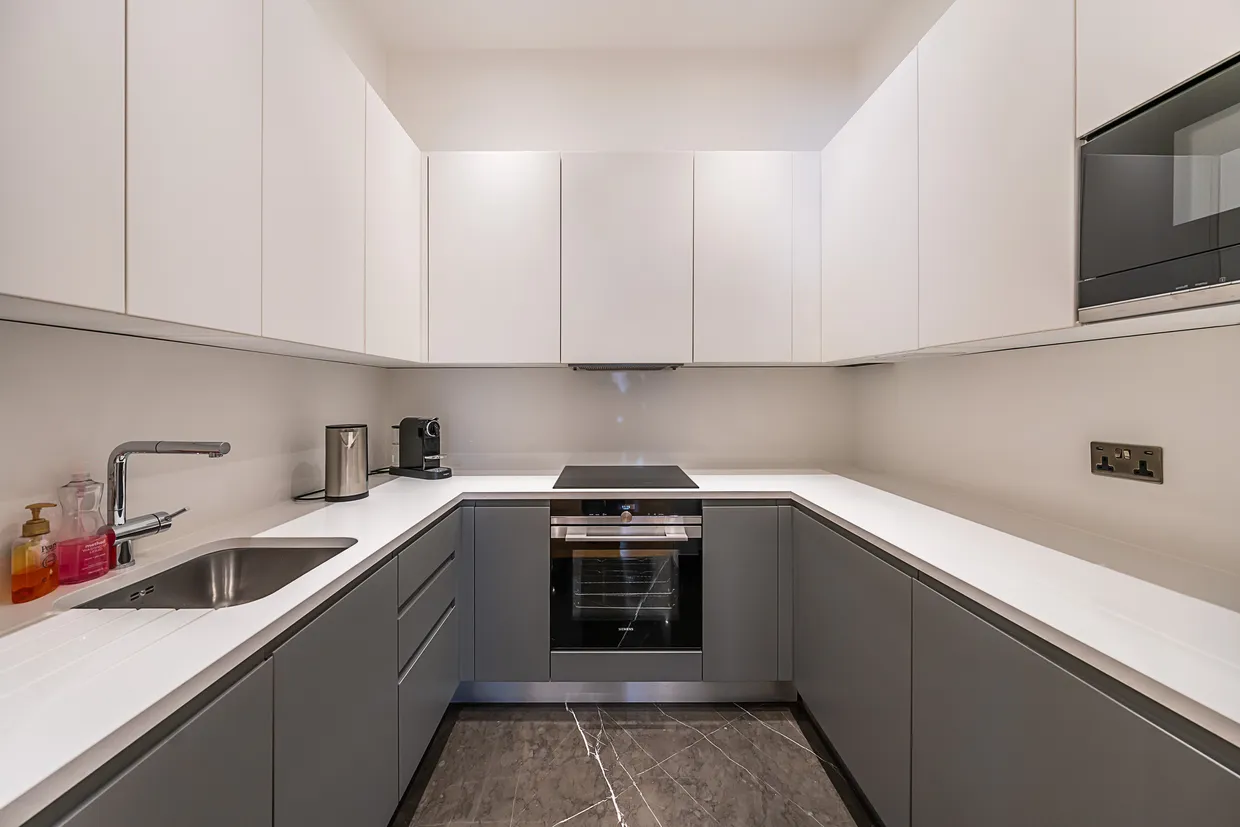 Kensington Court, London, W8 photo 5