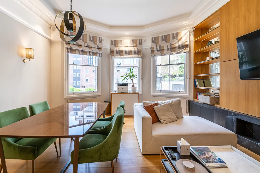 Kensington Court, London, W8 photo 8