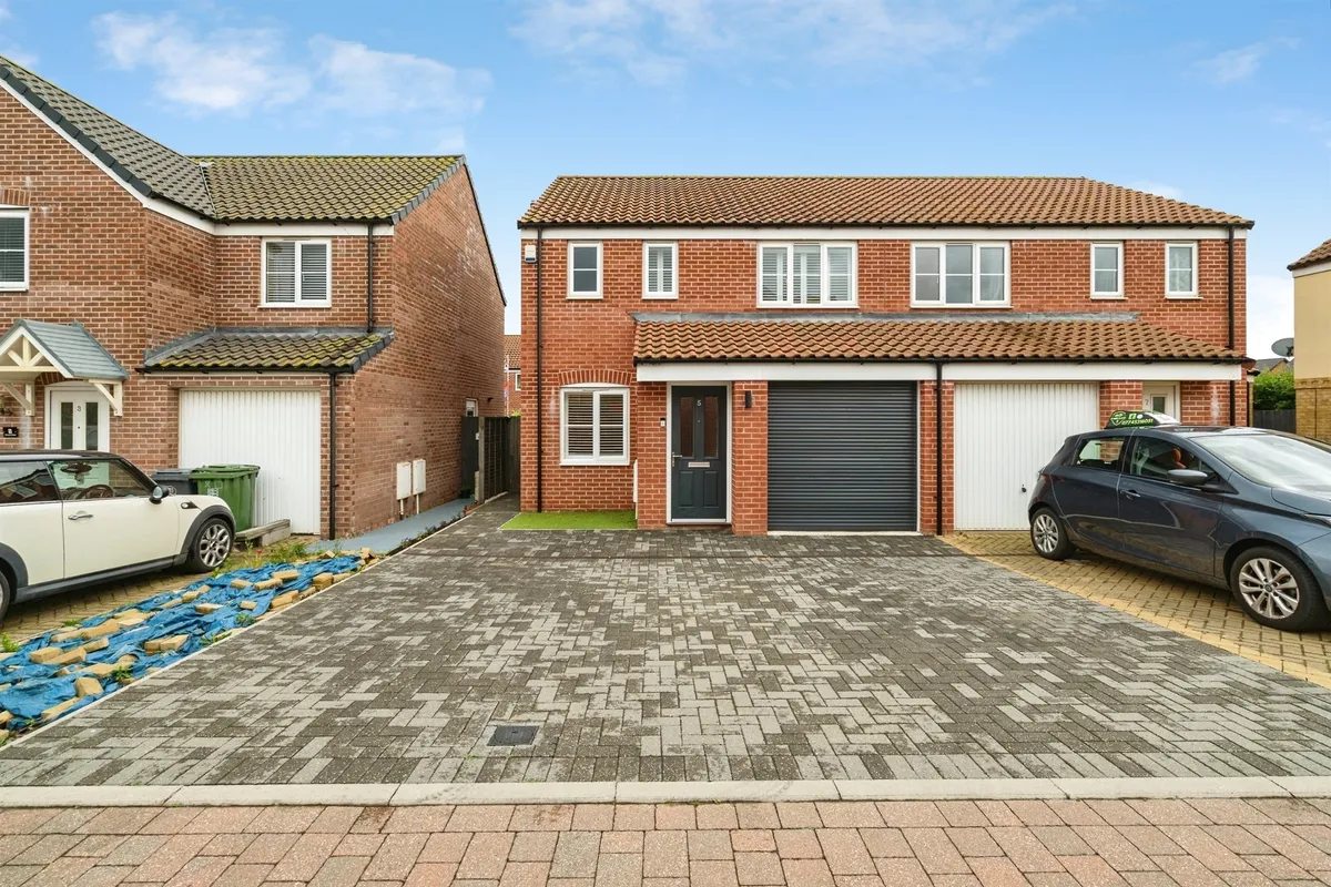 Moore Close, Bradwell, Great Yarmouth
