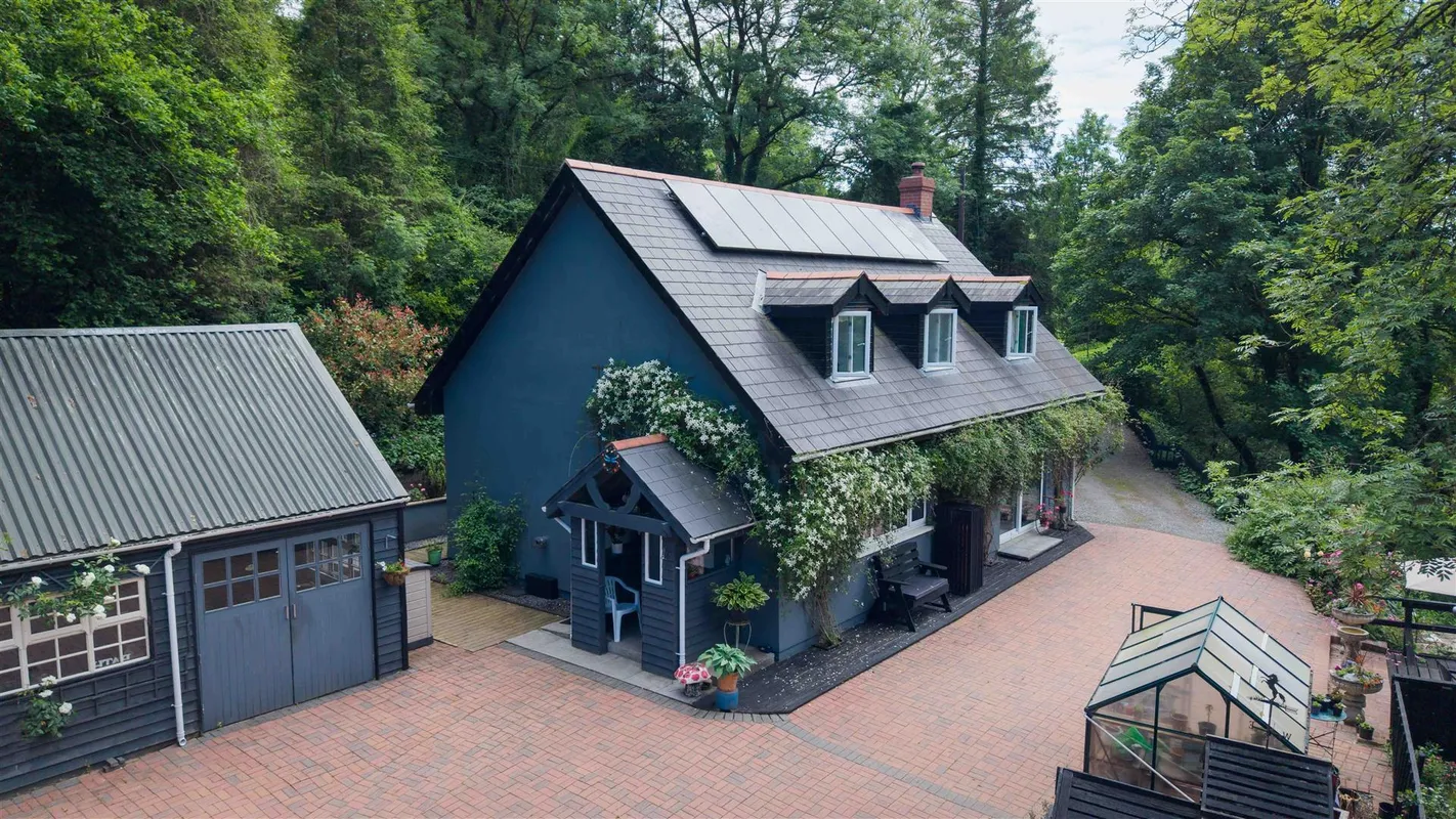 Cwmfelin Boeth - 1.75 Acre Wooded Plot