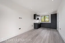 Westmead Road, SUTTON