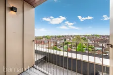 Westmead Road, SUTTON