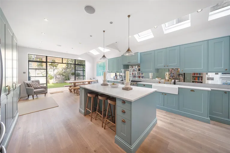 Rudloe Road, London, SW12