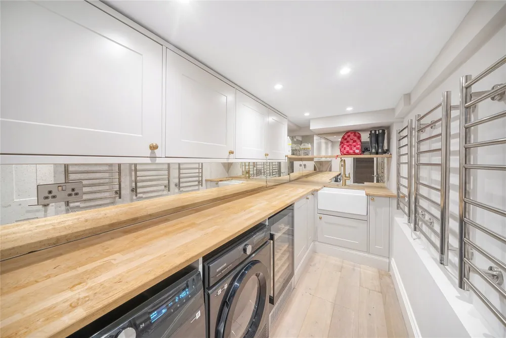 Rudloe Road, London, SW12