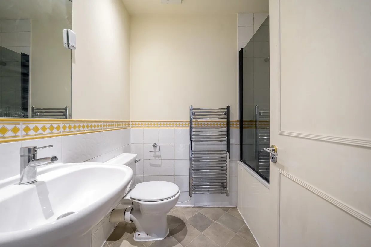 Admiral Walk, London, W9 photo 16