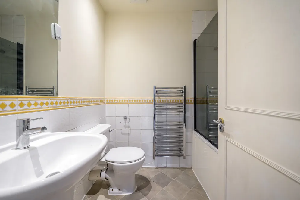 Admiral Walk, London, W9 photo 16