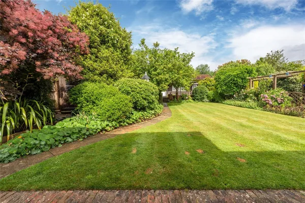The Street, Capel, RH5 photo 6