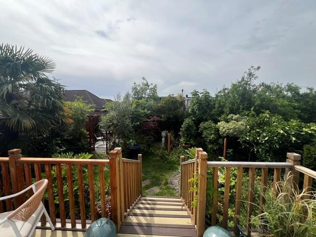 Danbury Road, Rayleigh Image 15