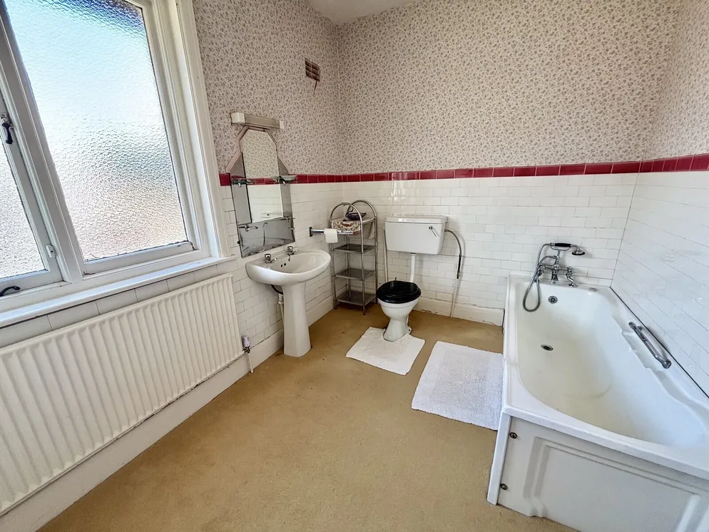 Property carousel item 29