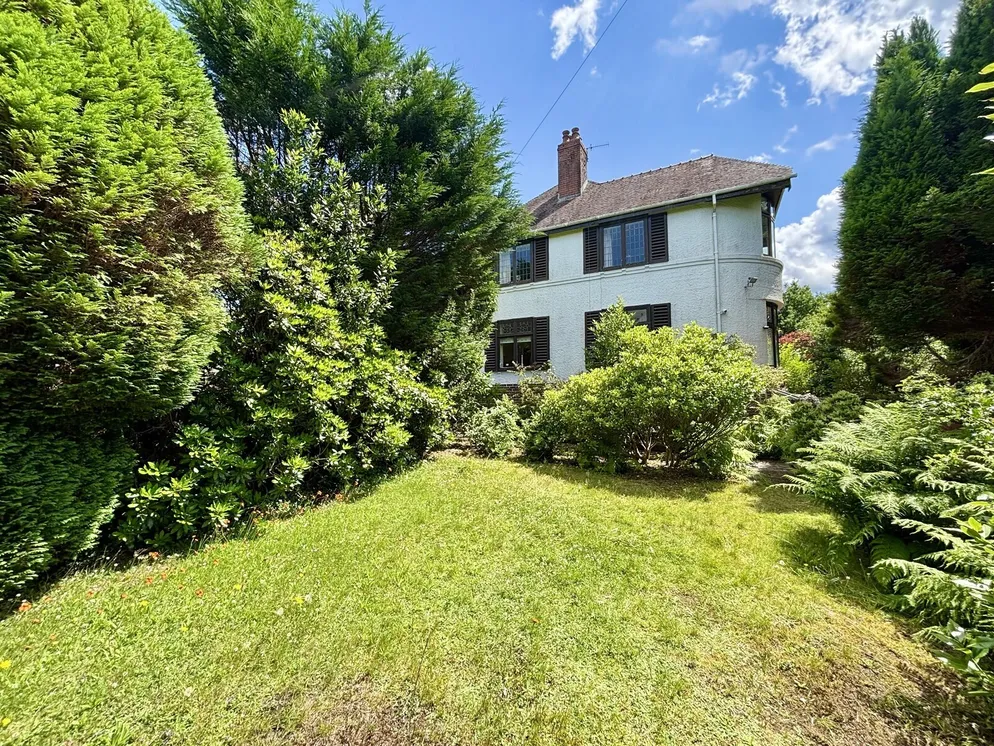 Property carousel item 40