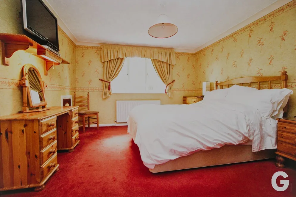Property carousel item 20