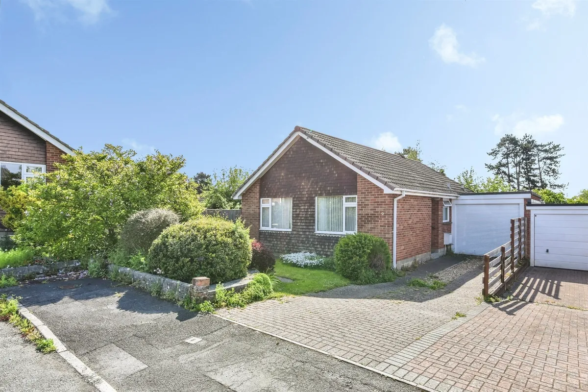 Meadow Road, Frome