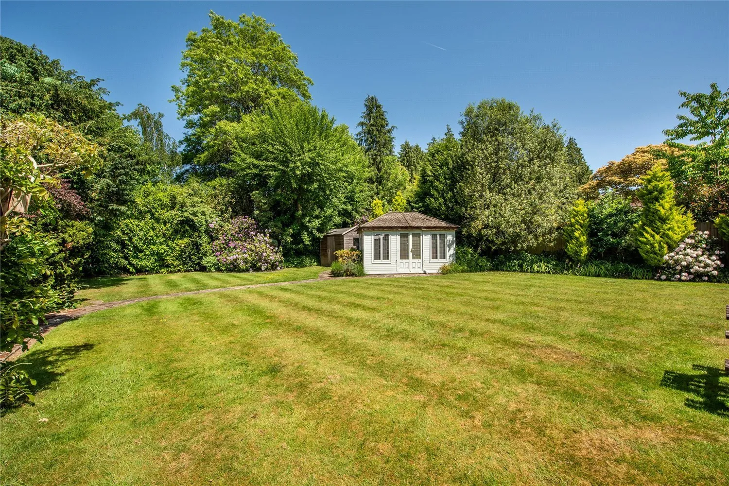 Wonford Close, Walton on the Hill, KT20 photo 3