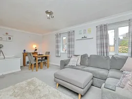 Pennycress Drive, Wymondham thumb 2