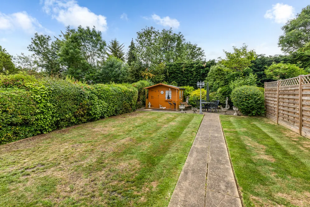 Berry Hill, Stanmore, HA7 photo 4