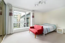Boardwalk Place, London, E14 photo 6
