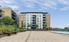 Boardwalk Place, London, E14 photo 23