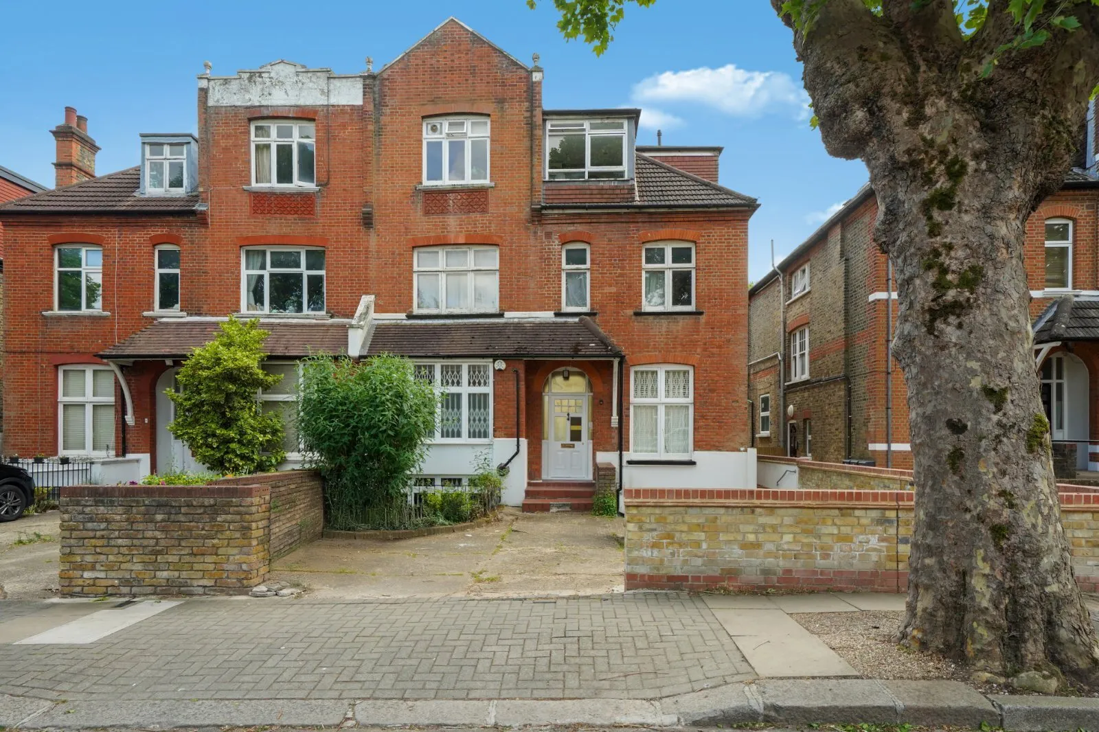 Chatsworth Road, Mapesbury, London, NW2