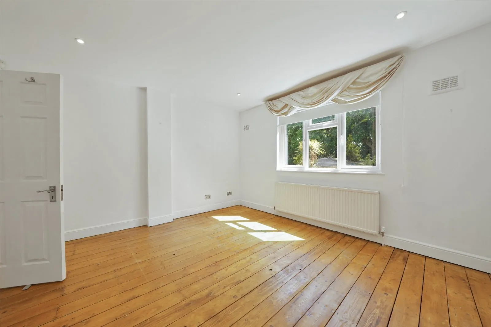 Chatsworth Road, Mapesbury, London, NW2