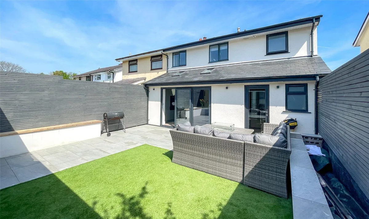 Bro Emrys, Talybont, Bangor, Gwynedd, LL57