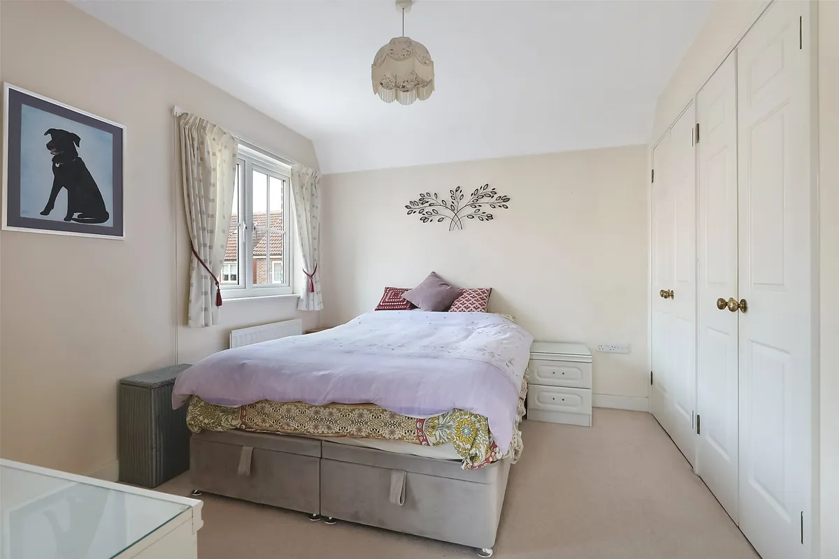 Furze Close, Horley, Surrey, RH6