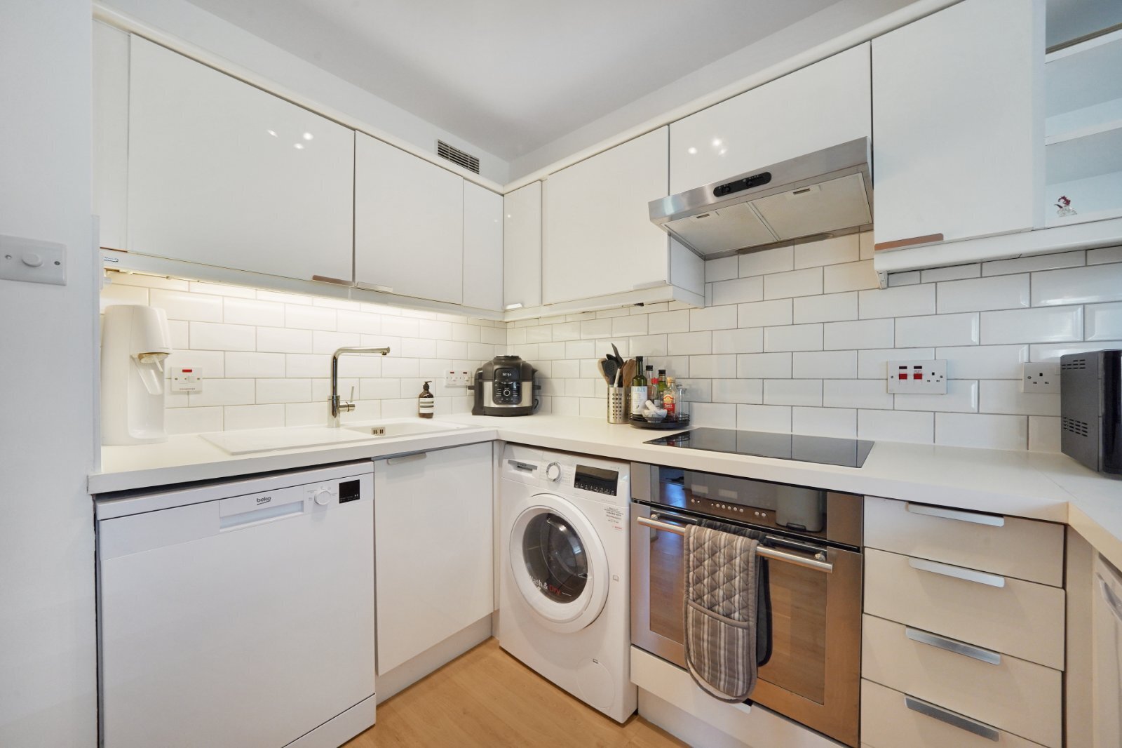 Wapping High Street, London, E1W Image 6