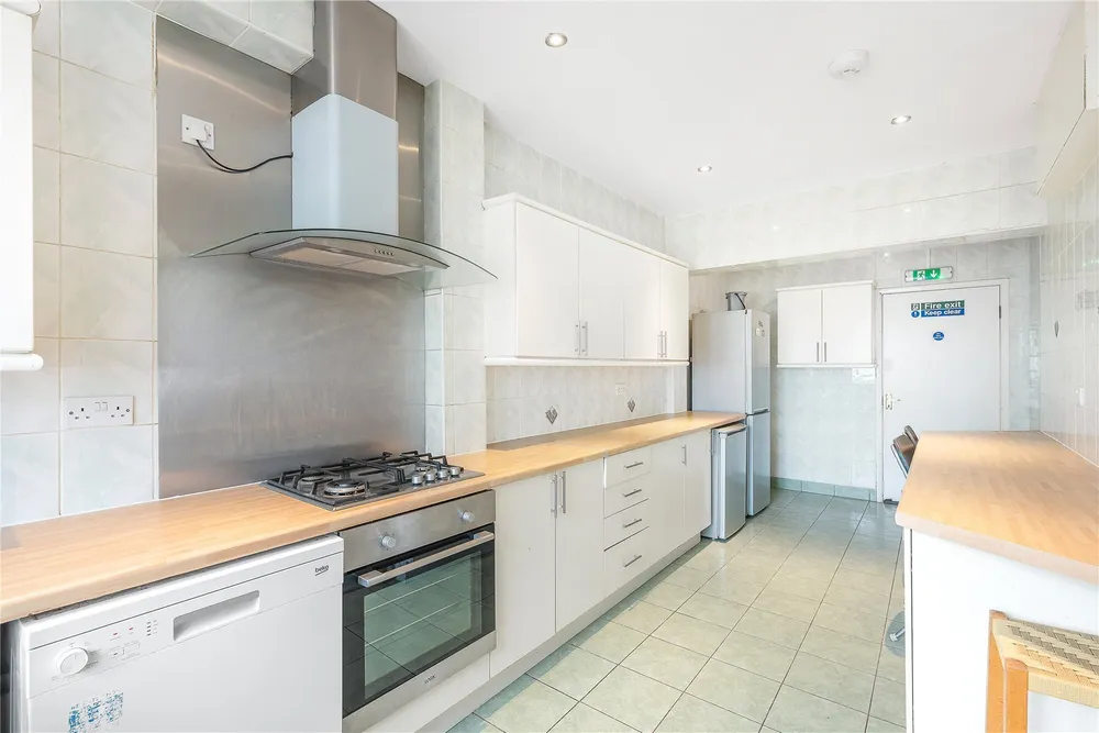 Poplar Walk, London, SE24