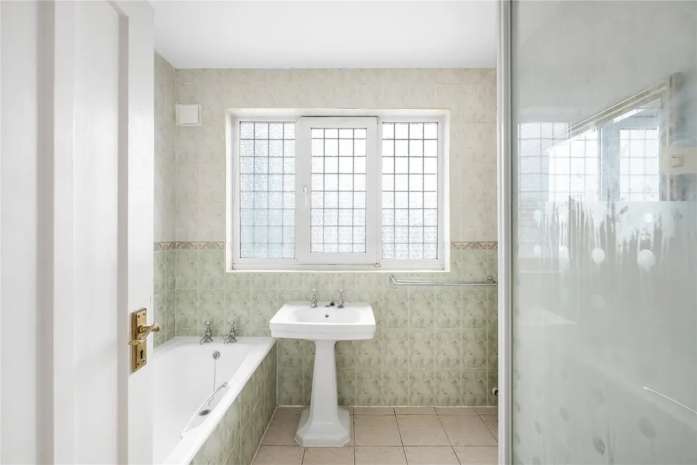 Poplar Walk, London, SE24
