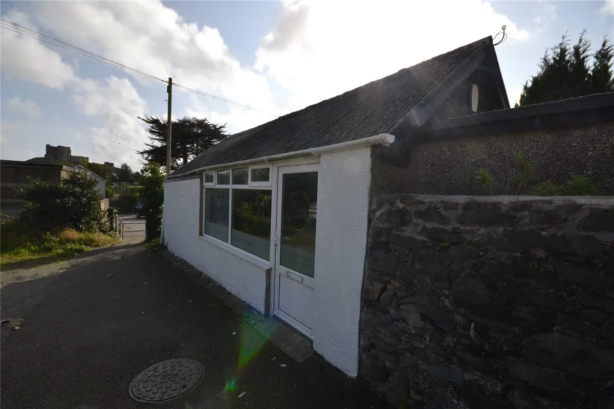 High Street, Criccieth, Gwynedd, LL52
