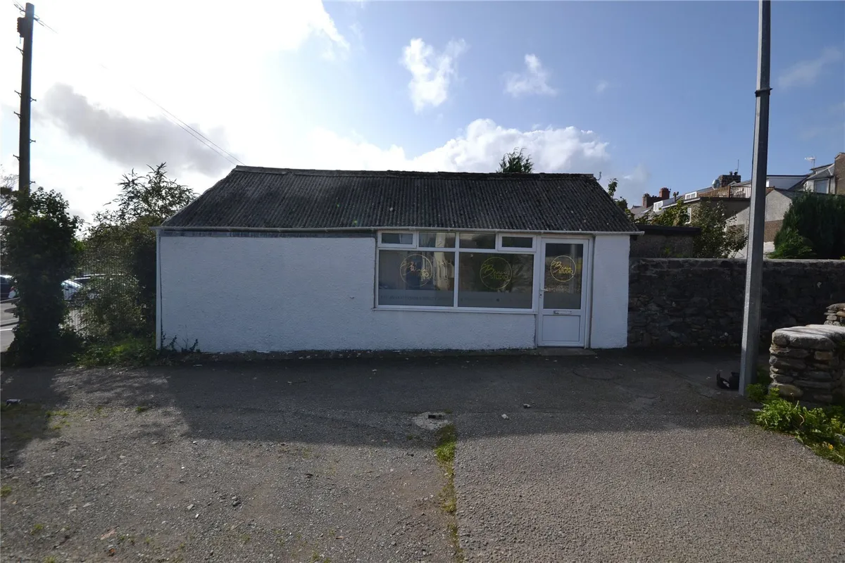 High Street, Criccieth, Gwynedd, LL52