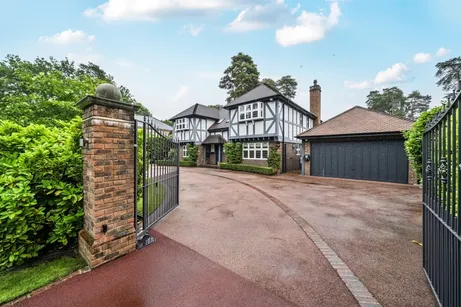 Brock Way, Virginia Water GU25