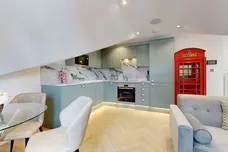Larkfield Road Richmond TW9 photo 2