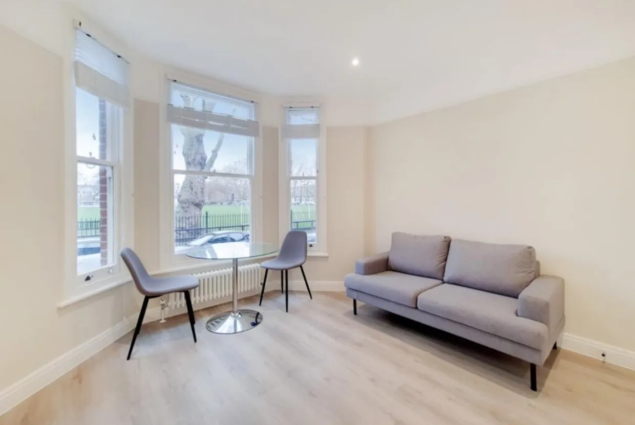 Vincent Square Westminster SW1P photo 2