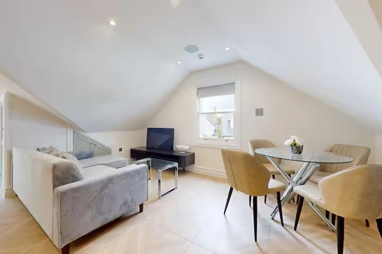 Larkfield Road Richmond TW9 photo 6