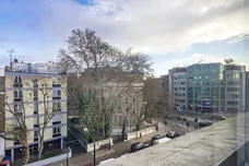 Earls Court Road London W8 photo 9
