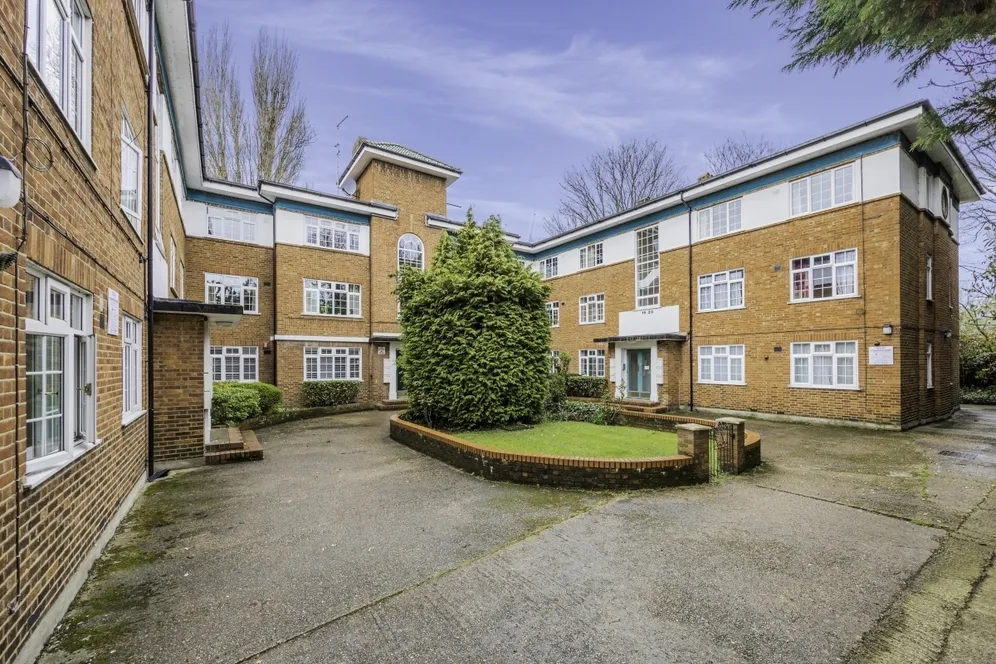 Knights Park Kingston upon Thames KT1 photo 10