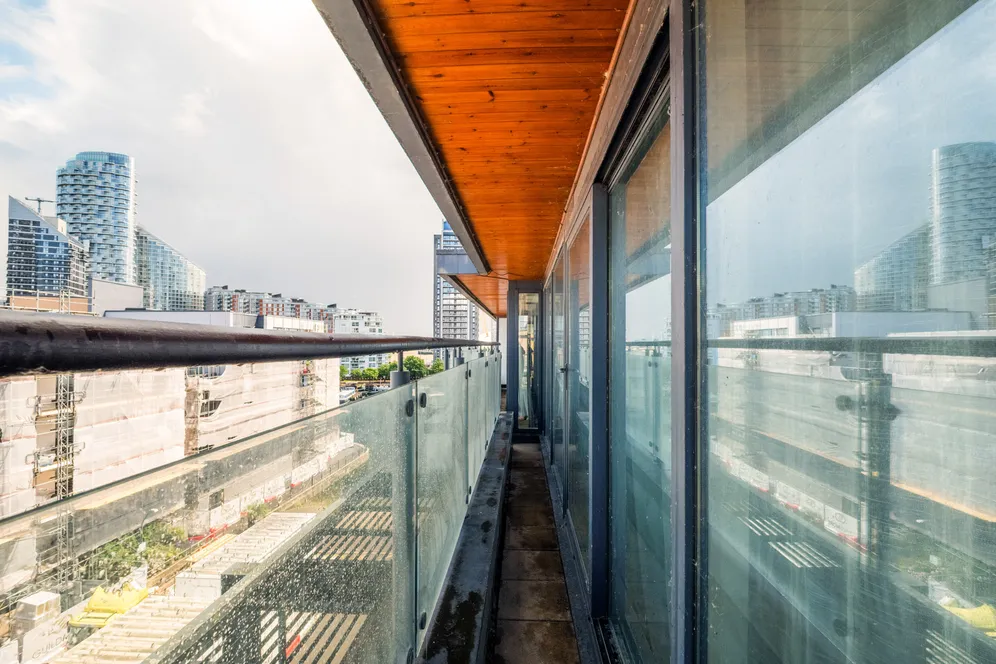 Boardwalk Place, London, E14 photo 11