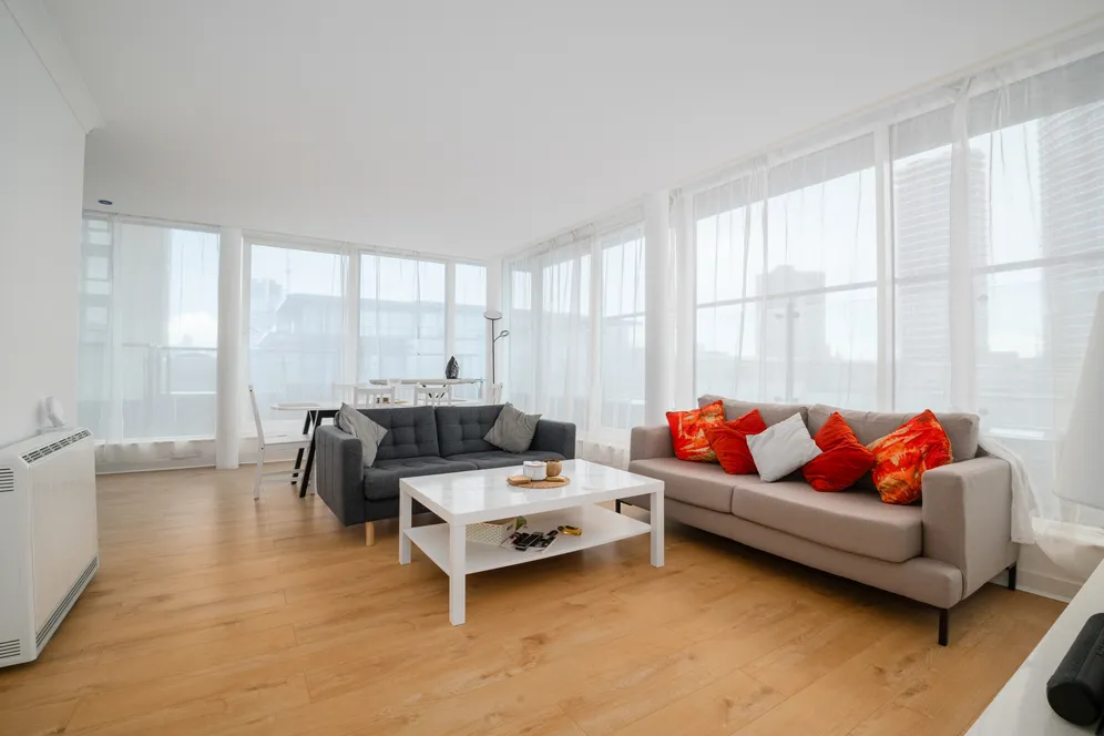 Boardwalk Place, London, E14 photo 12