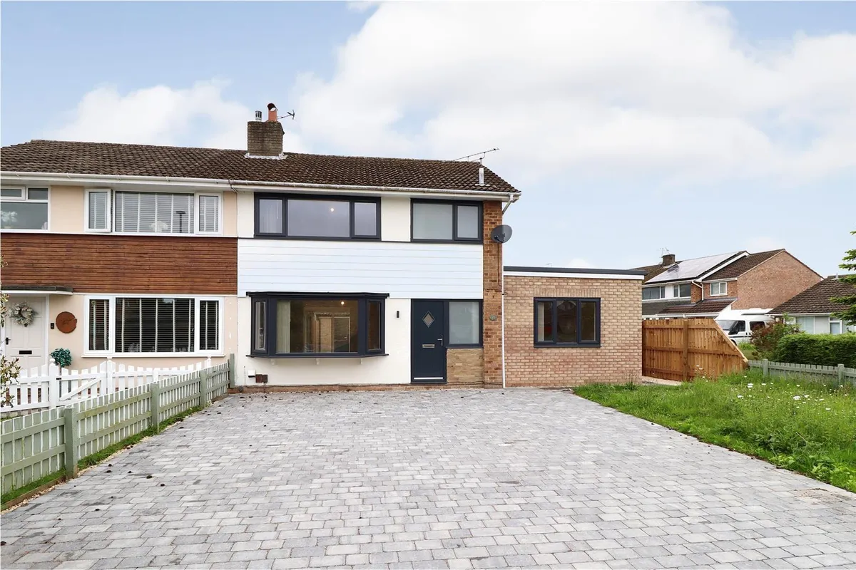 Beagle Ridge Drive, York