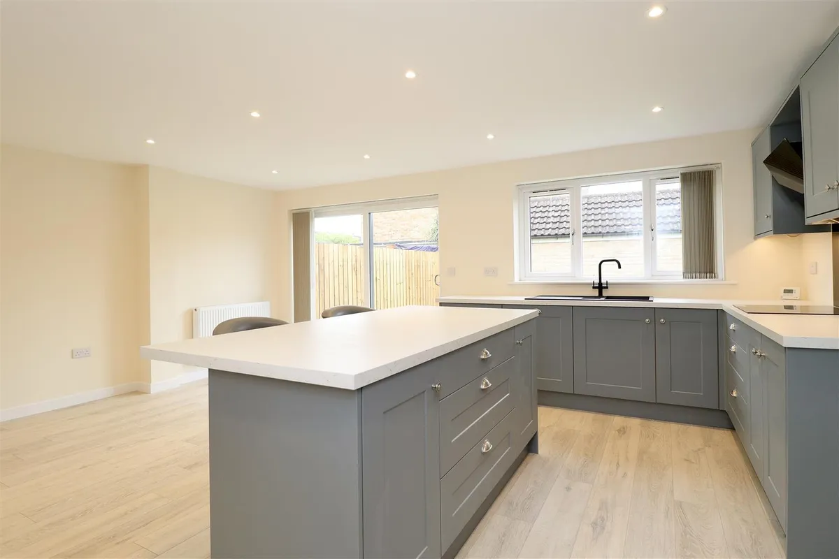 Beagle Ridge Drive, York