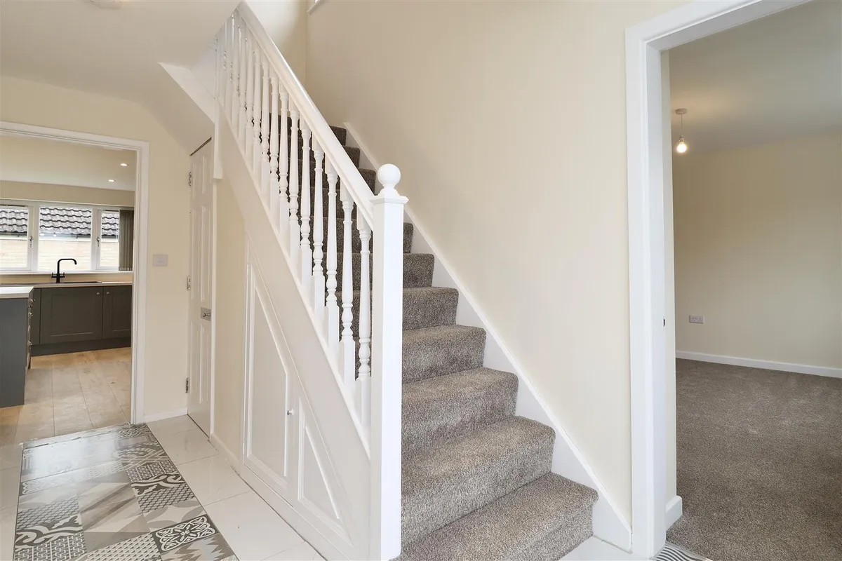 Beagle Ridge Drive, York
