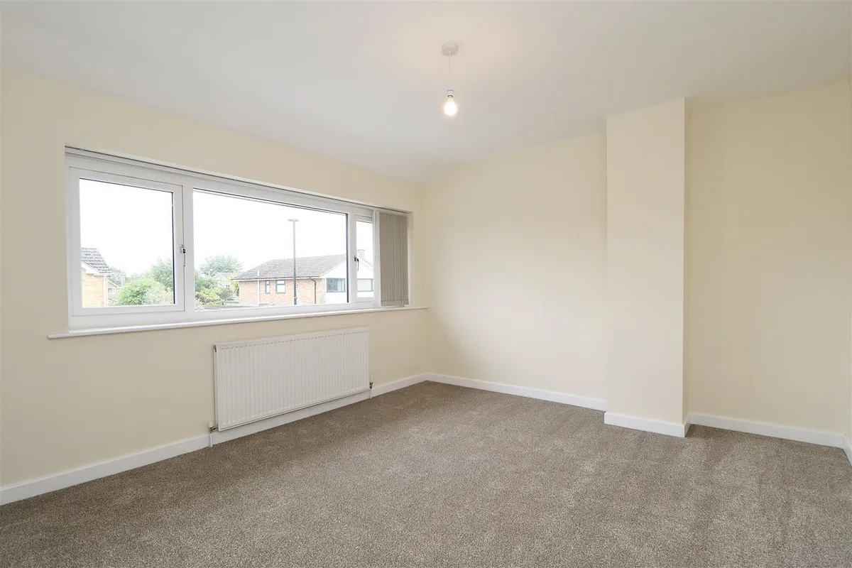 Beagle Ridge Drive, York