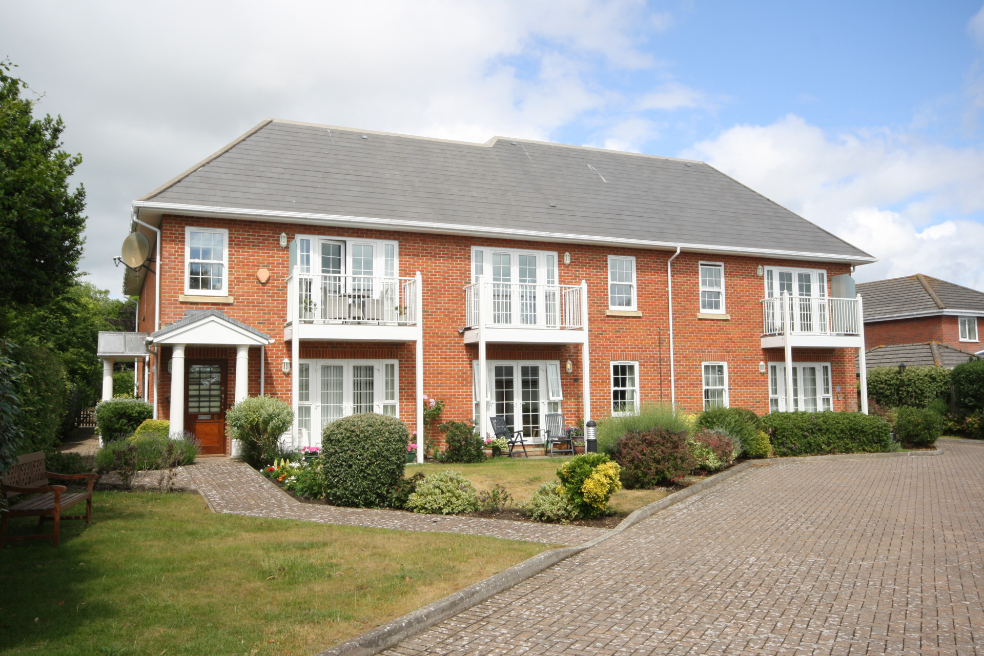 Sea Road, Milford on Sea Image 14