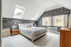 Frensham Vale, Farnham, GU10 photo 6