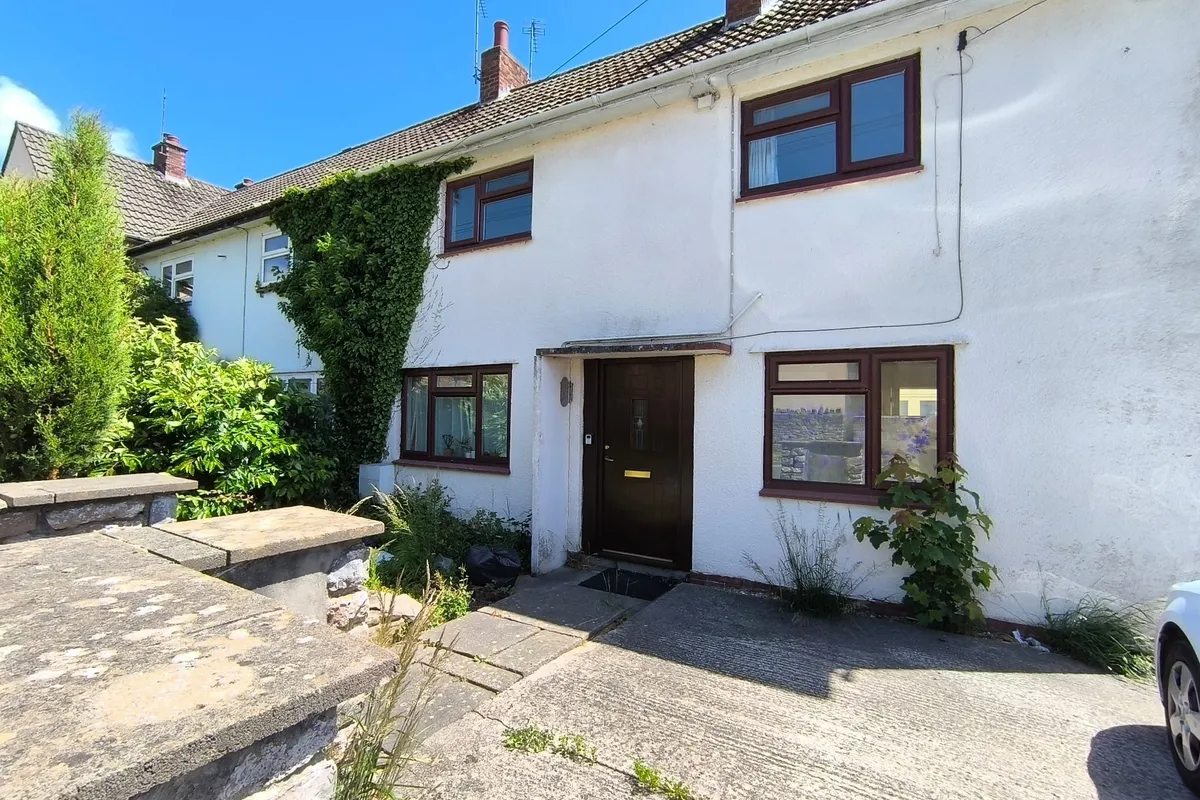 Old Church Road, AXBRIDGE