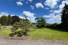 Main Road, Denstone