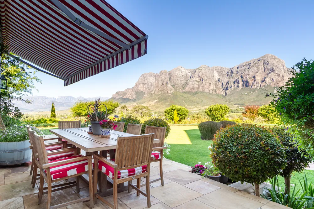 South Africa, Western Cape, Stellenbosch Farms, Zevenrivieren Rd, BMontagnes