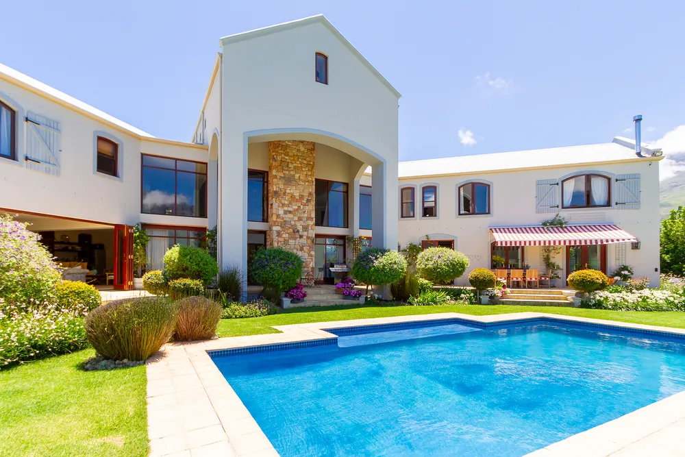 South Africa, Western Cape, Stellenbosch Farms, Zevenrivieren Rd, BMontagnes