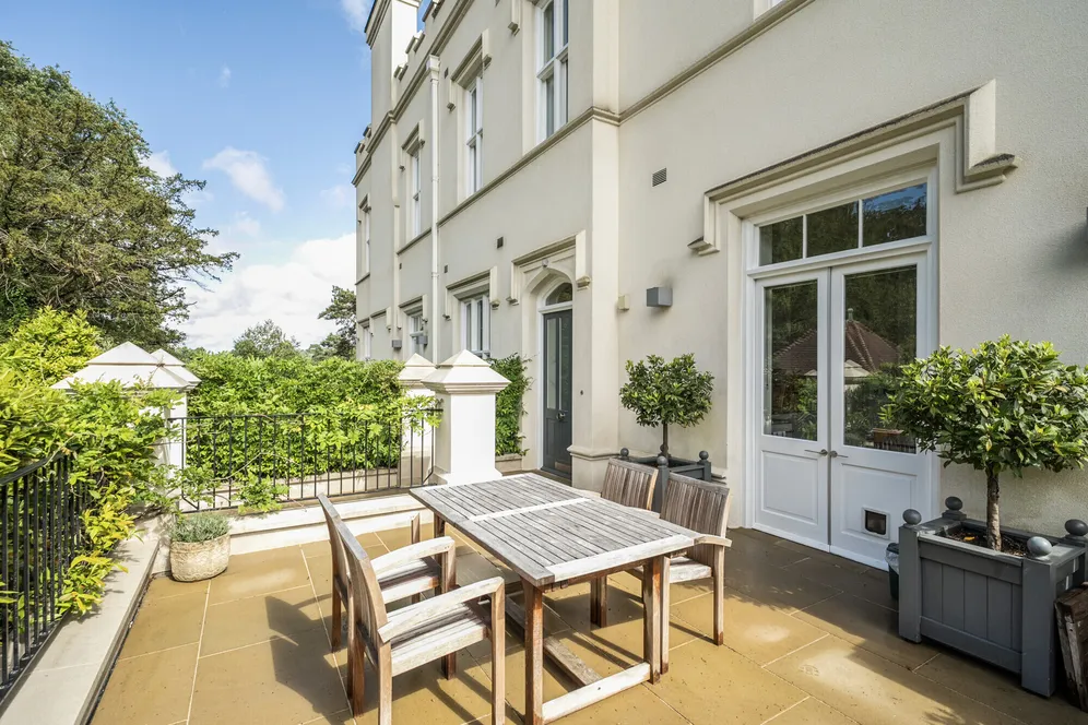 Westcott Road, Dorking, RH4 photo 3