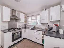 Waterloo Close, Waterlooville thumb 3